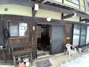 Το κτήριο όπου στεγάζεται  το διαμέρισμα