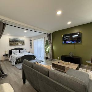 Et tv og/eller underholdning på 2 DT Dallas l FIFA WORLD CUP READY l 5 Min from Love Field