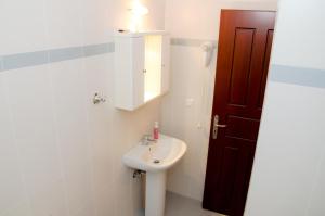 A bathroom at Nefeli