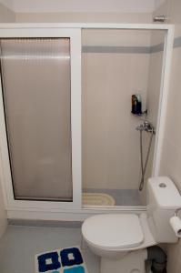 A bathroom at Nefeli