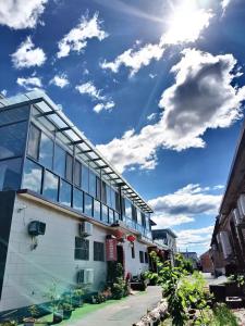 Budova, kde se ubytování v soukromí nachází