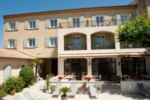 Gallery image of Le Castelet des Alpilles in Saint-Rémy-de-Provence +67 photos