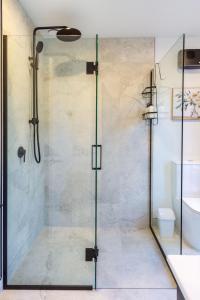 Ένα μπάνιο στο Urban Loft Near Westfield Mall Walk Everywhere