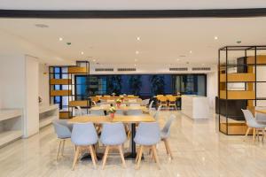 Istumisnurk majutusasutuses Fourium Pattaya Hotel and Serviced Residence