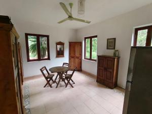 Kuchyň nebo kuchyňský kout v ubytování Banthi Homestay + 27 fotografií