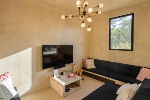 Μια τηλεόραση ή/και κέντρο ψυχαγωγίας στο Can Serenico Ibiza