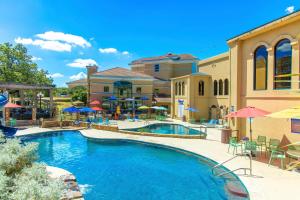 Bazén v ubytování Tanglewood Resort on Lake Texoma, an Ascend Collection Resort nebo v jeho okolí