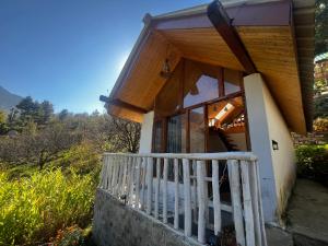 Balkón nebo terasa v ubytování Rumsu Tree House by SLC