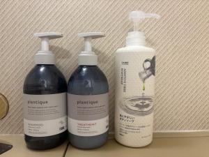 御殿場市にあるFUJI Forest House203の棚に置いた洗濯洗剤 +2枚の写真