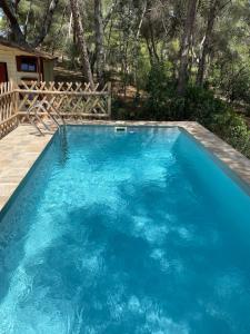 Swimmingpoolen hos eller tæt på La Casa del bosque