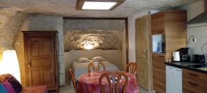 Kuchyň nebo kuchyňský kout v ubytování Troglo De Denise + 20 fotografií