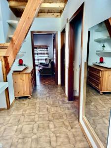 Afbeelding uit fotogalerij van La casa di nonno Giulio in Roncone