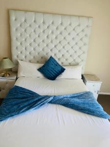 Ένα ή περισσότερα κρεβάτια σε δωμάτιο στο S Heavenly