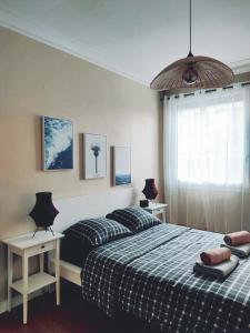 Ένα ή περισσότερα κρεβάτια σε δωμάτιο στο Large modern 2 bedrooms, bright & cozy hypercentre