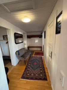 TV a/nebo společenská místnost v ubytování Kilimanjaro & Stayover