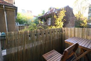 Fotografie z fotogalerie ubytování Cozy Central Apartment By NDK and Vitosha Blvd with Free secured parking and two terraces v Sofii