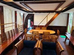 Χώρος καθιστικού στο Vaikundam houseboats