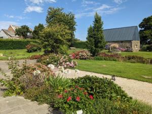 Zahrada ubytování Ferme Bellevue 15pers, à la campagne, proche Vire