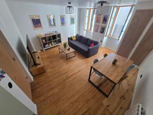 Ruang duduk di La Brique Cadurcienne