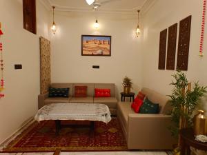 Posezení v ubytování PichwaiHouse + 7 fotografií