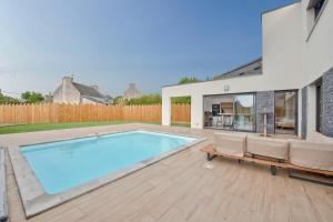 Πισίνα στο ή κοντά στο Villa pour 9 - Piscine chauffée - Jacuzzi