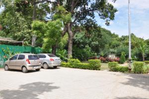 Zahrada ubytování Sri ArulMuthu Residency