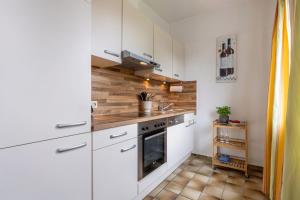 Kuchyň nebo kuchyňský kout v ubytování Ferienwohnung 2