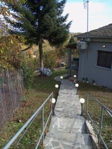 Κήπος έξω από το Dryades