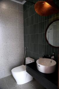 Ένα μπάνιο στο Gió và Cát Cafe & Homestay