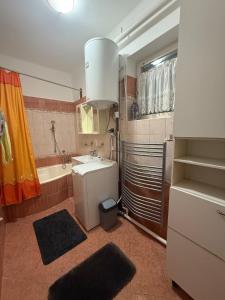 Ένα μπάνιο στο Kitti Kuckója