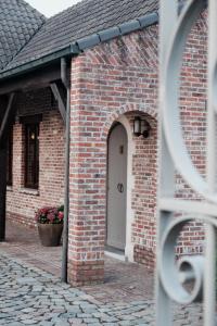 Το κτήριο όπου στεγάζεται  η παραθεριστική κατοικία