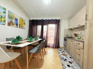 Kuchyň nebo kuchyňský kout v ubytování Pausania Luxury Ferrini Apartment + 29 fotografií