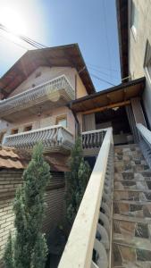 Μπαλκόνι ή βεράντα στο Holiday home Mitrovicë