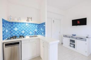 Кухня или мини-кухня в Oasis of peace a few meters from the sea
