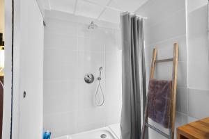 Ένα μπάνιο στο The Duplex - Domaine De L'ô +16 φωτογραφίες