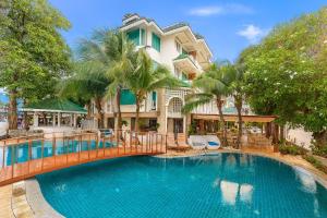 Πισίνα στο ή κοντά στο The Taksim Royal Beach Hotel