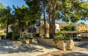 Imagem da galeria de Beautiful Apartment In Jelsa With Wifi em Ivan Dolac