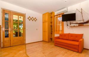 Imagem da galeria de Beautiful Apartment In Jelsa With Wifi em Ivan Dolac