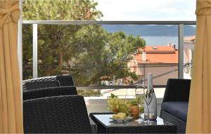 Μπαλκόνι ή βεράντα στο 1 Bedroom Beautiful Apartment In Makarska