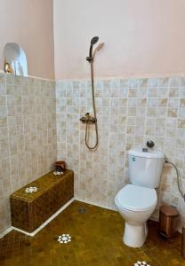 Ένα μπάνιο στο Villa Riad Style - WIFI & Garden