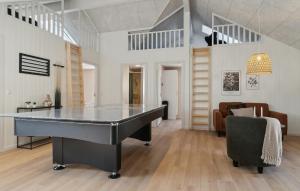 Ảnh trong thư viện ảnh của Lovely Home In Glesborg With Sauna ở Fjellerup