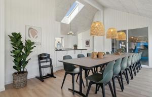 Ảnh trong thư viện ảnh của Lovely Home In Glesborg With Sauna ở Fjellerup