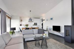 Μια τηλεόραση ή/και κέντρο ψυχαγωγίας στο Villa Comfort | 6 Pers. (Villa 34)