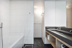 Ένα μπάνιο στο Villa Comfort | 6 Pers. (Villa 34) +34 φωτογραφίες