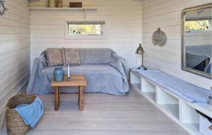 Posezení v ubytování Stunning Home In Skagen With Wifi