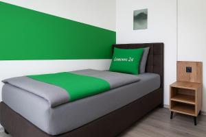 Postel nebo postele na pokoji v ubytování Livemore24 Apartment 1 in Herten 24-7 Check-In