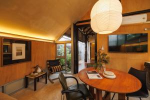 TV/trung tâm giải trí tại Suknirun House