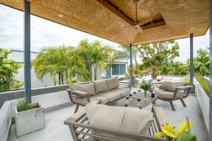 Χώρος καθιστικού στο Villa Guenlaur 3 studios with kitchenette and pool