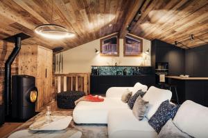 Khu vực ghế ngồi tại Chalet Ritord - OVO Network