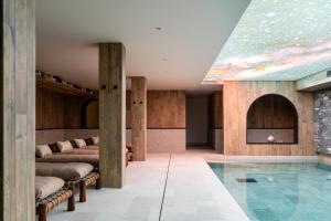 Πισίνα στο ή κοντά στο Le Refuge Chez La Tante - Mont d'Arbois, accès en télécabine avant 16h30